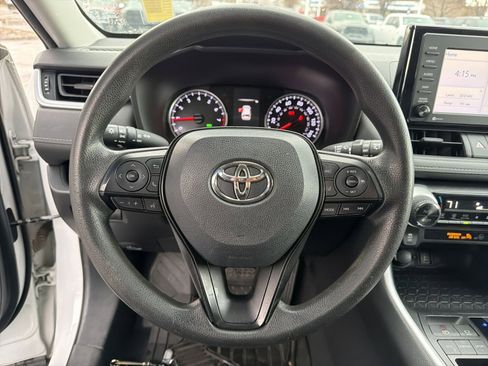 Used 2021 Toyota RAV4 XLE image 20