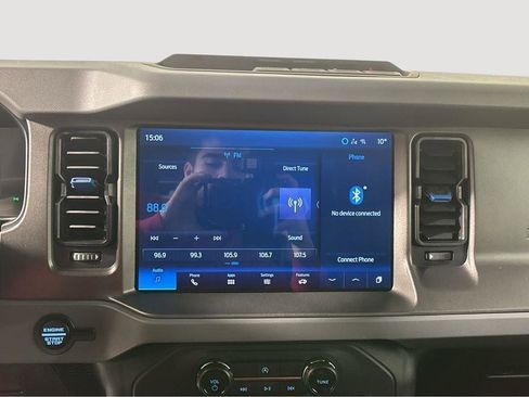 Used 2024 Ford Bronco Black Diamond image 6