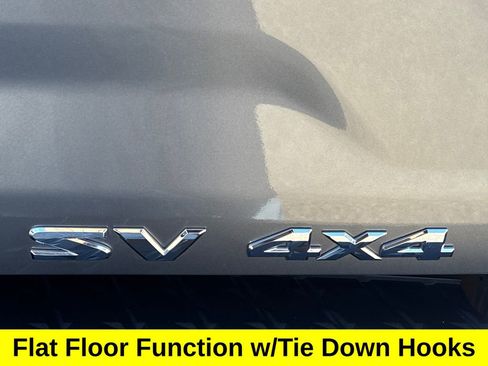 Used 2024 Nissan Titan SV w/ SV Convenience Package image 32