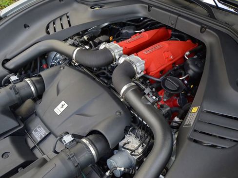 Used 2015 Ferrari California T RWD image 70