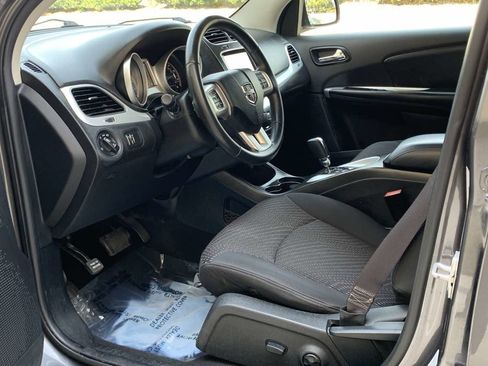 Used 2015 Dodge Journey SXT w/ Flexible Seating Group image 13