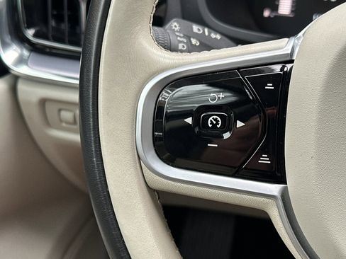 Used 2019 Volvo S60 T5 Momentum w/ Premium Package FWD image 27