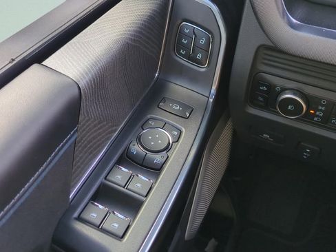 Used 2025 Ford F250 Platinum image 23