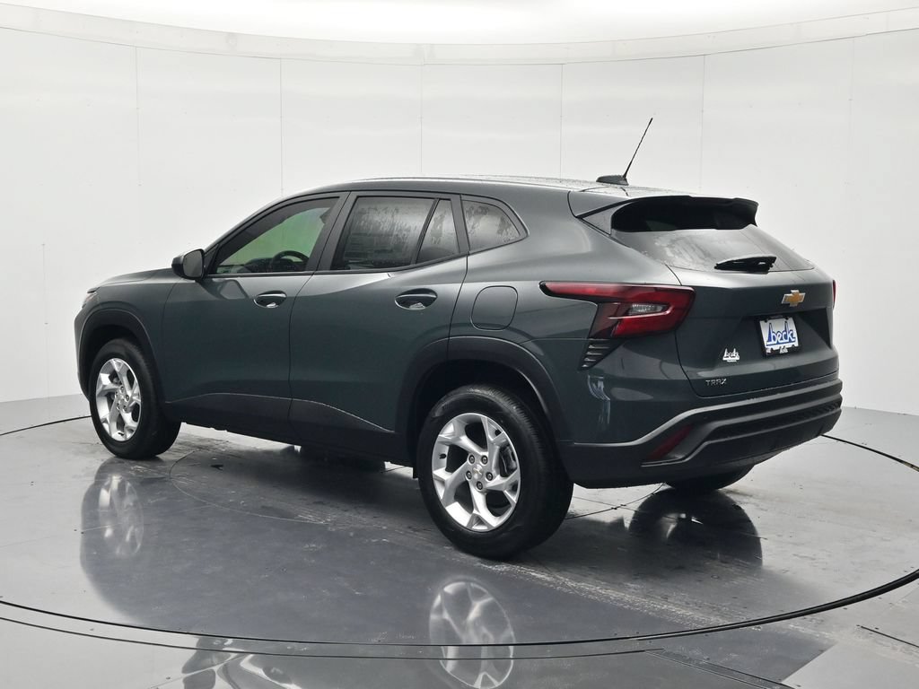 New 2026 Chevrolet Trax LS w/ LS Convenience Package FWD image 7