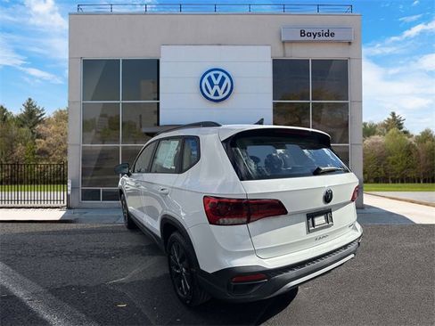 Certified 2022 Volkswagen Taos S w/ IQ Drive S Package image 5