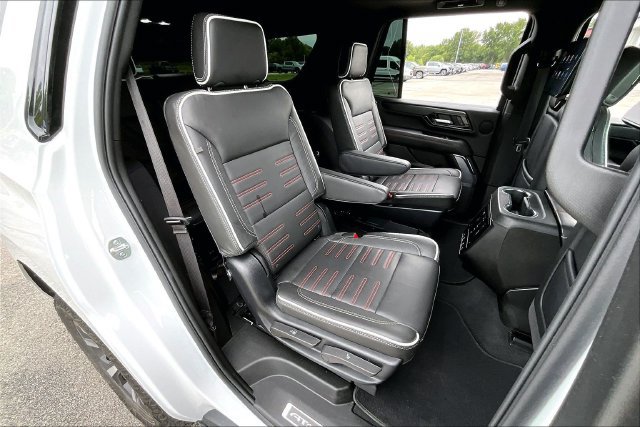 Used 2025 GMC Yukon AT4 Ultimate AWD/4WD image 25