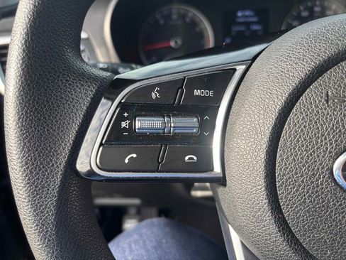 Used 2020 Kia Optima LX image 16