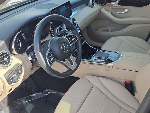 Used 2022 Mercedes-Benz GLC 300 image 16