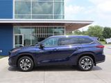 Used 2021 Toyota Highlander XLE image 6
