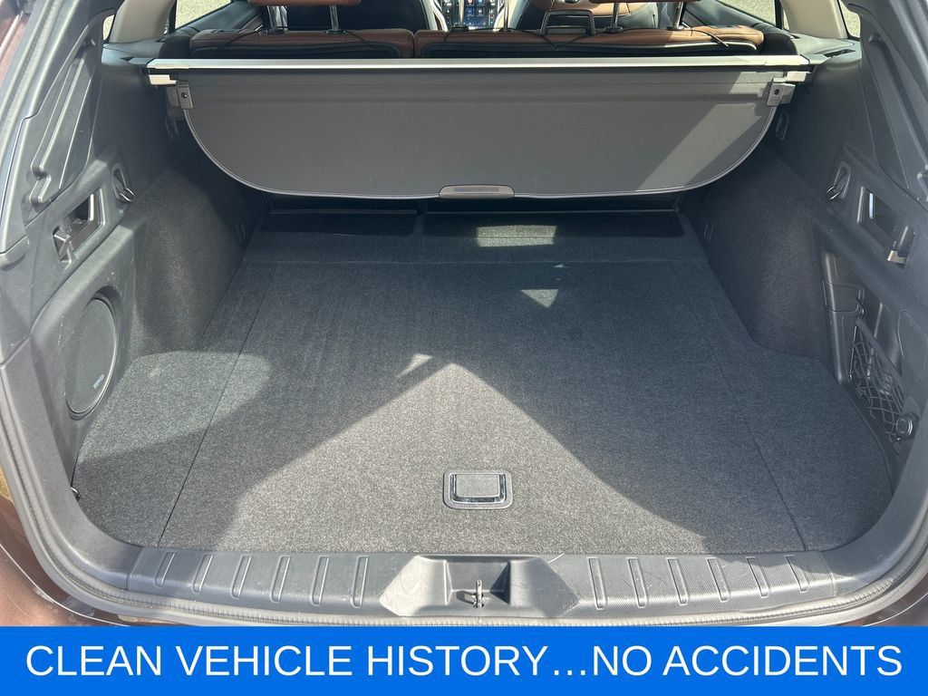 Used 2021 Subaru Outback Touring AWD/4WD image 2