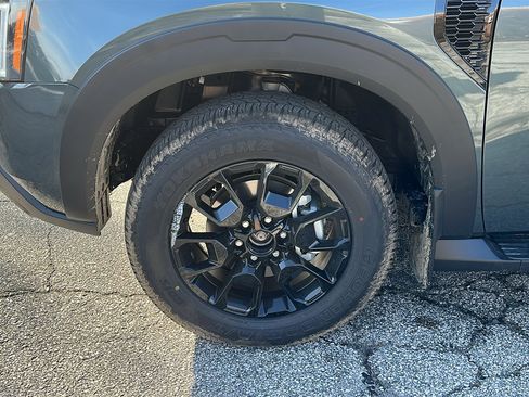New 2026 Nissan Armada PRO-4X w/ Captain's Chari Seat Package AWD/4WD image 6