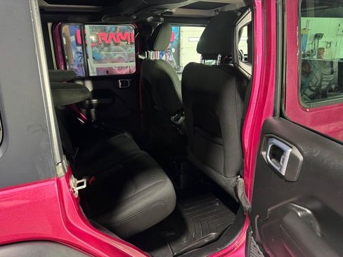 Used 2021 Jeep Wrangler Unlimited Sport AWD/4WD image 16
