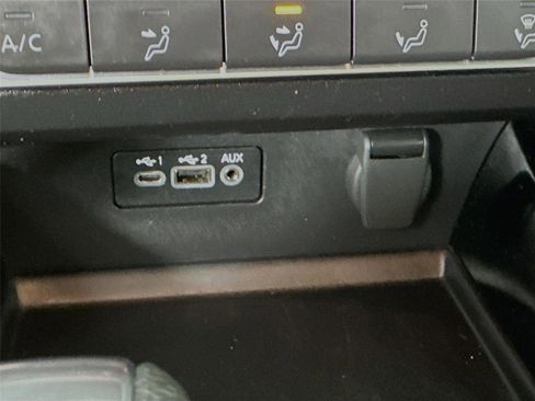 Used 2024 Nissan Altima 2.5 SV image 29