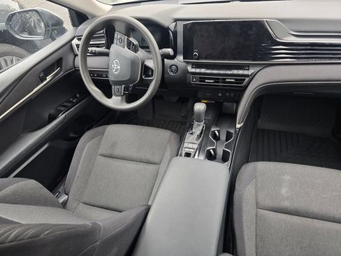 Used 2025 Toyota Camry LE FWD image 14