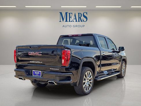 Used 2023 GMC Sierra 1500 Denali AWD/4WD image 5