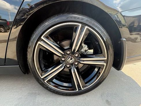 Used 2024 Honda Accord Sport image 9