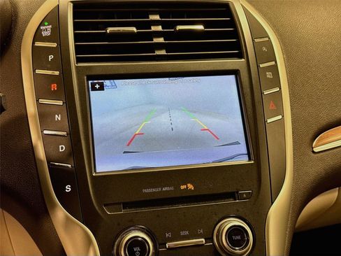 Used 2017 Lincoln MKC Select w/ Select Plus Package FWD image 14