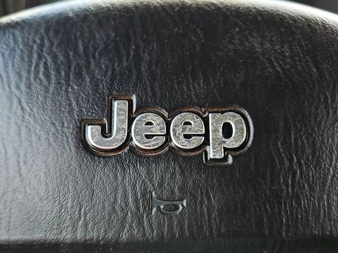 Used 2005 Jeep Wrangler X w/ Tire & Wheel Group (Ecco) AWD/4WD image 27
