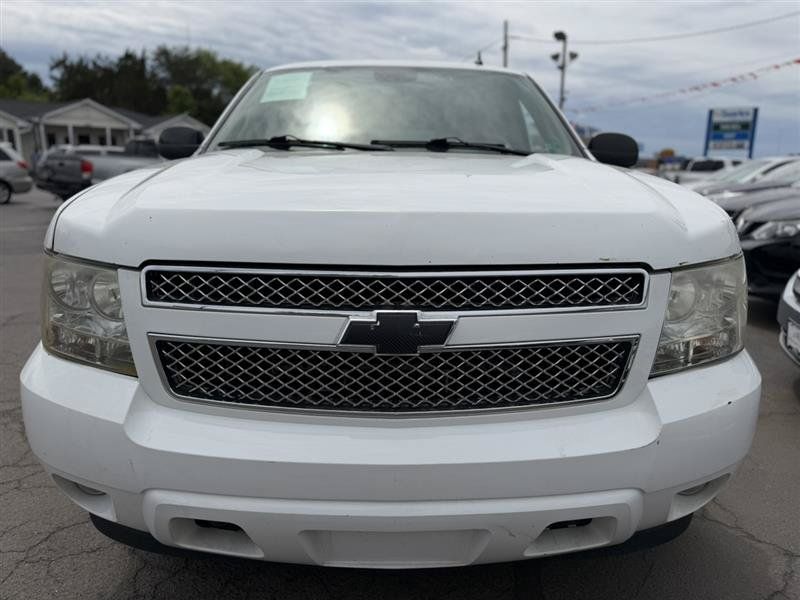 Used 2008 Chevrolet Suburban LTZ w/ LTZ Preferred Equipment Group AWD/4WD image 8