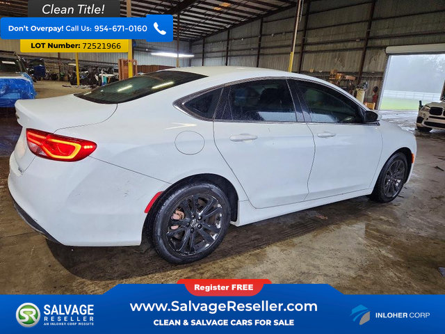Used 2015 Chrysler 200 Limited FWD image 4