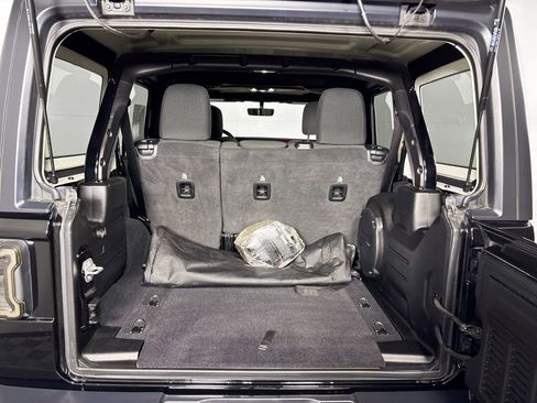 Used 2021 Jeep Wrangler Unlimited Rubicon image 21