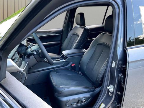 New 2026 Jeep Grand Cherokee L 4WD image 19