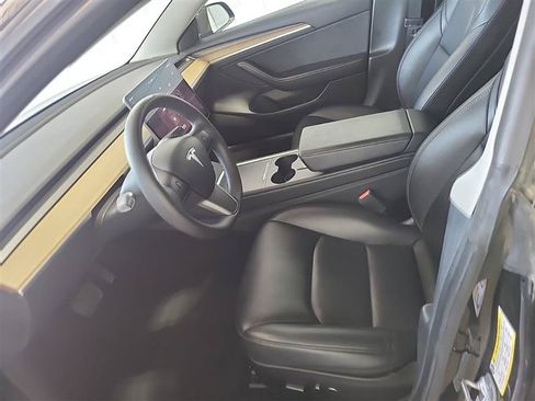 Used 2022 Tesla Model 3 Long Range AWD/4WD image 6
