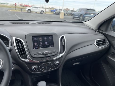 Used 2024 Chevrolet Equinox LT w/ LPO, Floor Liner Package image 15