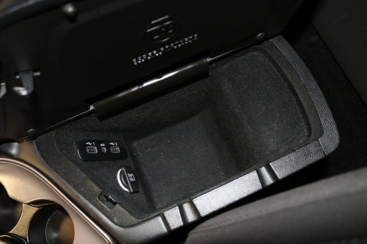 Used 2023 Dodge Challenger SXT RWD image 55