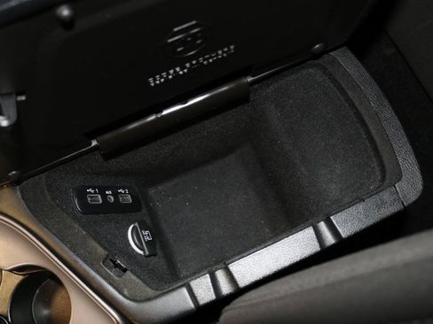 Used 2023 Dodge Challenger SXT RWD image 55