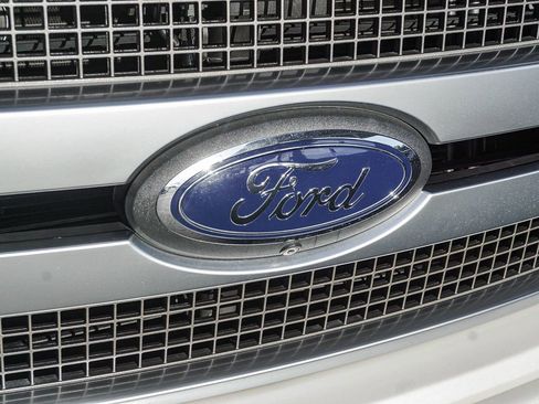 Used 2019 Ford F150 Platinum w/ Equipment Group 701A Luxury AWD/4WD image 12