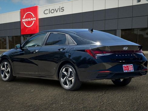 Used 2023 Hyundai Elantra SEL w/ Convenience Package FWD image 7