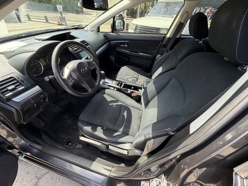 Used 2014 Subaru Crosstrek 2.0i Premium AWD/4WD image 9