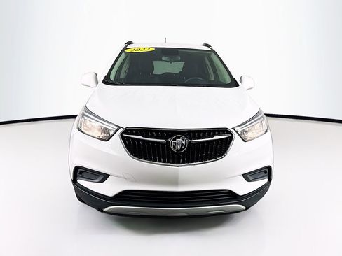 Used 2022 Buick Encore Preferred w/ Safety Package image 2