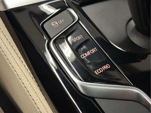 Used 2018 BMW 540i xDrive image 36