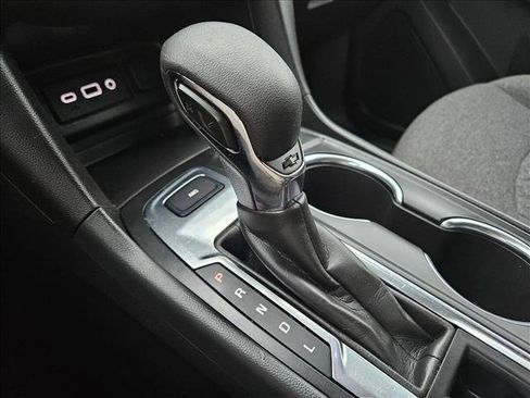 Certified 2024 Chevrolet Equinox LT image 12