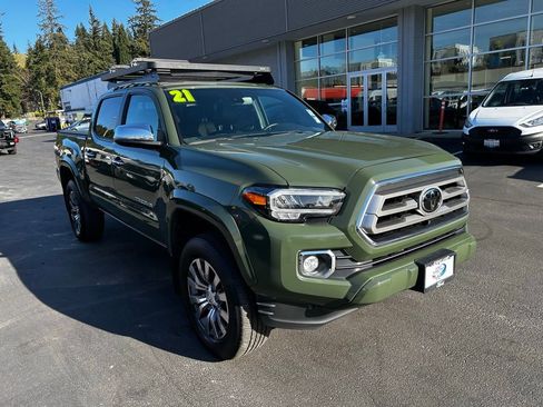 Used 2021 Toyota Tacoma Limited AWD/4WD image 4