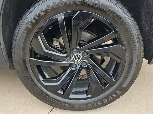 Used 2023 Volkswagen Atlas SE image 9