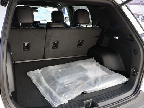 New 2026 GMC Terrain Elevation w/ Elevation Premium Package image 17