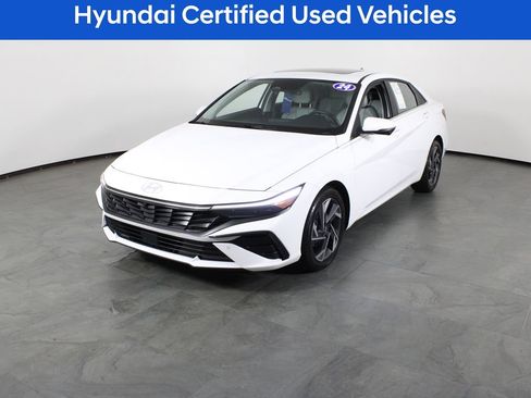Certified 2024 Hyundai Elantra Limited FWD image 2