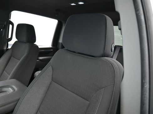 Used 2024 Chevrolet Silverado 2500 LT w/ Convenience Package image 16