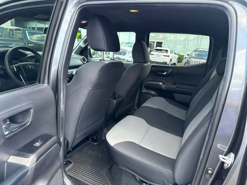 Used 2023 Toyota Tacoma TRD Off-Road AWD/4WD image 21