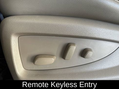 Used 2018 GMC Sierra 1500 SLT w/ SLT Premium Package image 16