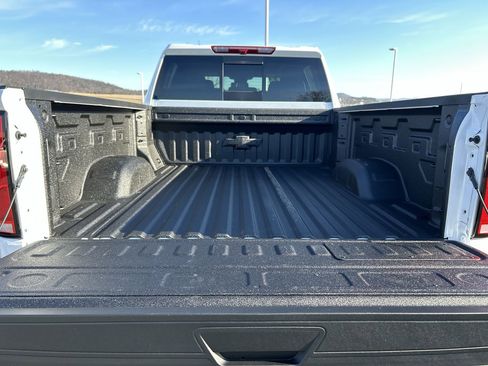 New 2026 Chevrolet Silverado 2500 LT w/ Trail Boss Package image 9