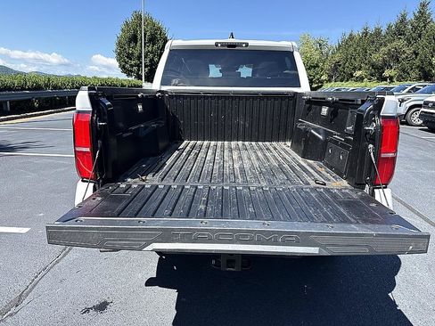 Certified 2026 Toyota Tacoma TRD Sport AWD/4WD image 8