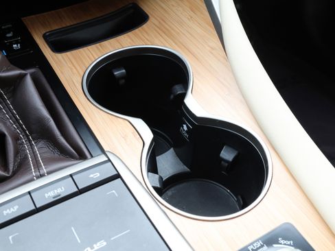 Used 2020 Lexus RX 350L FWD w/ Premium Package image 29