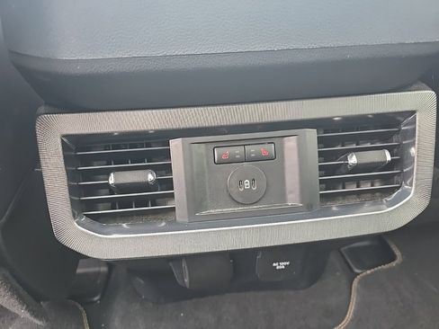 Used 2024 Ford F350 Platinum image 34