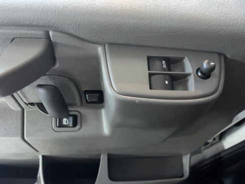 Used 2022 Chevrolet Express 3500 w/ Power Convenience Package RWD image 20