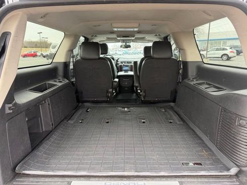 Used 2014 GMC Yukon XL Denali image 12