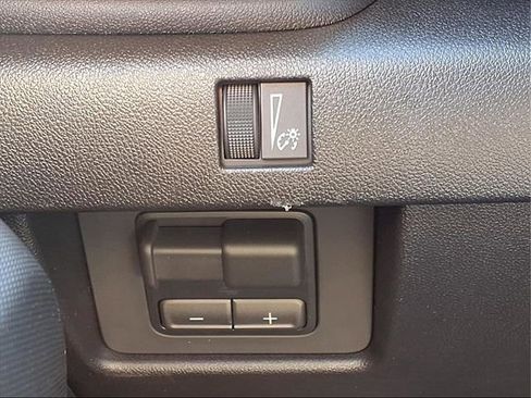 New 2026 GMC Canyon Elevation w/ Convenience Package image 18